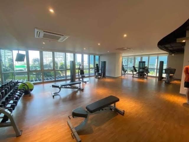 Bgc, Uptown Parksuites Tower 2 Taguig Ngoại thất bức ảnh